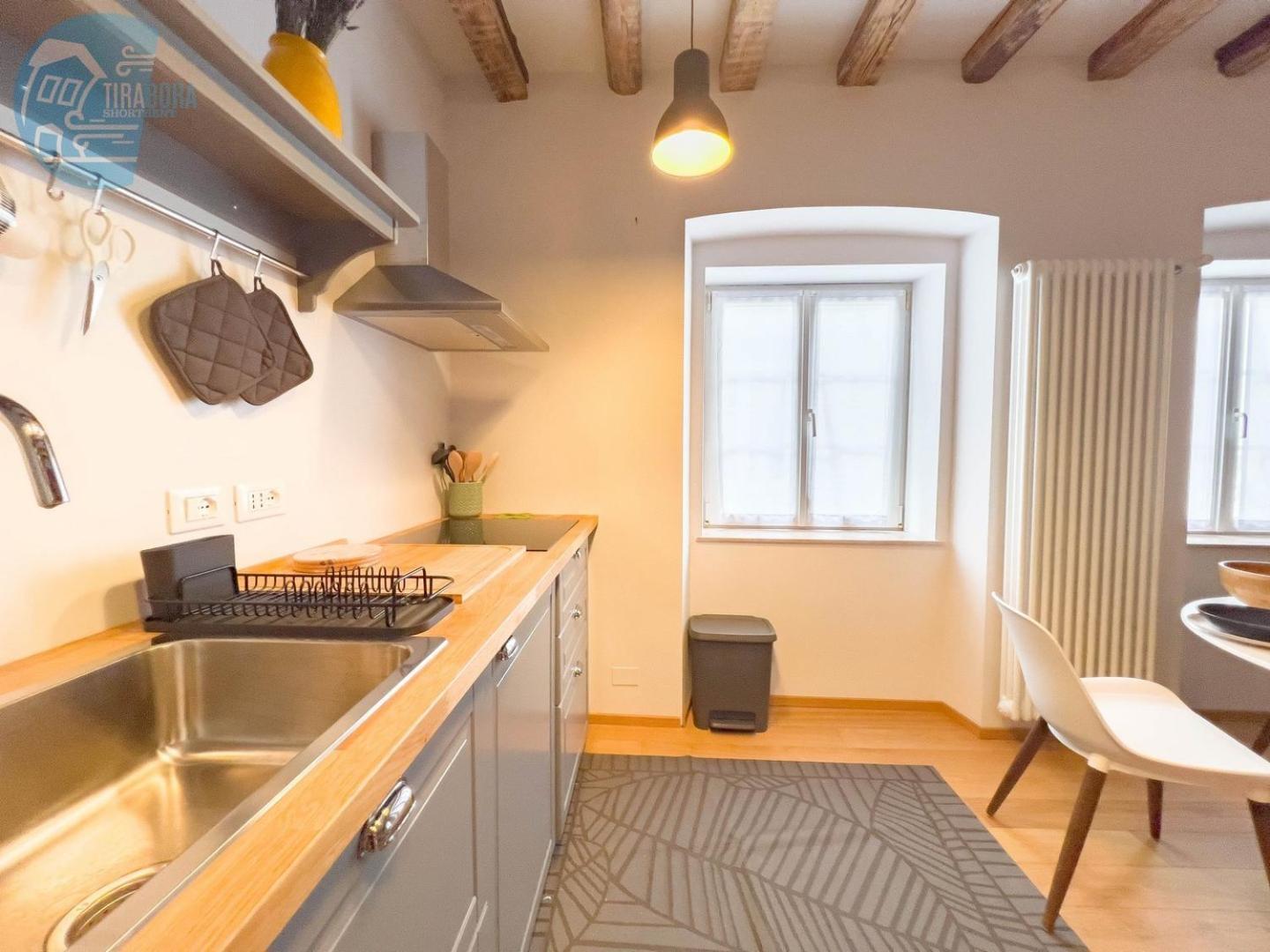 Mazzini 9 Tirabora Short Rent Apartment Trieste Ngoại thất bức ảnh