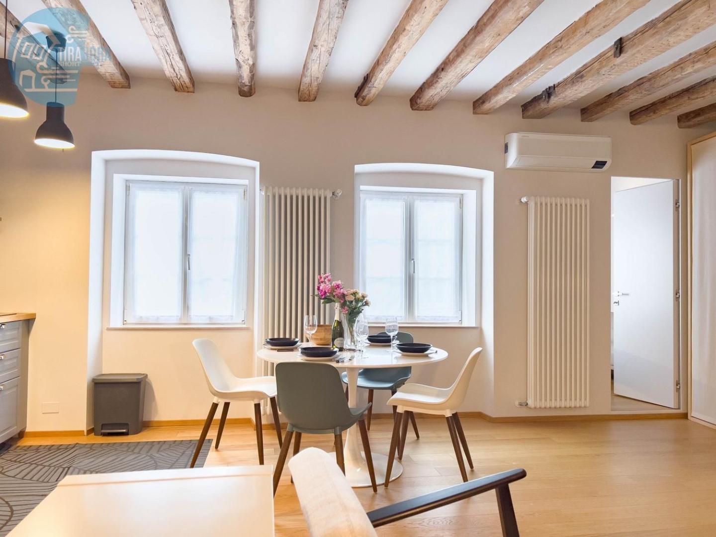 Mazzini 9 Tirabora Short Rent Apartment Trieste Ngoại thất bức ảnh