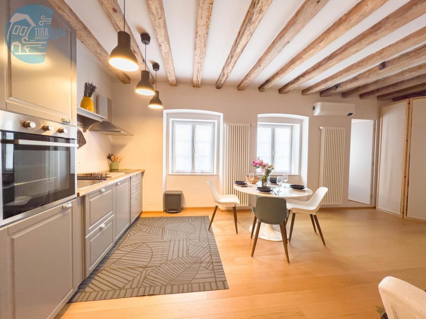 Mazzini 9 Tirabora Short Rent Apartment Trieste Ngoại thất bức ảnh